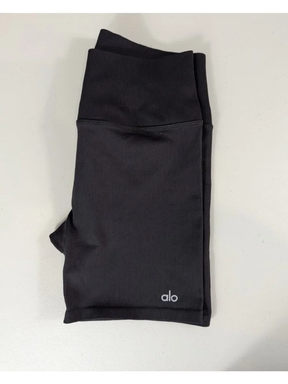 Alo yoga 5 seamless ribbed shorts in black women's size M